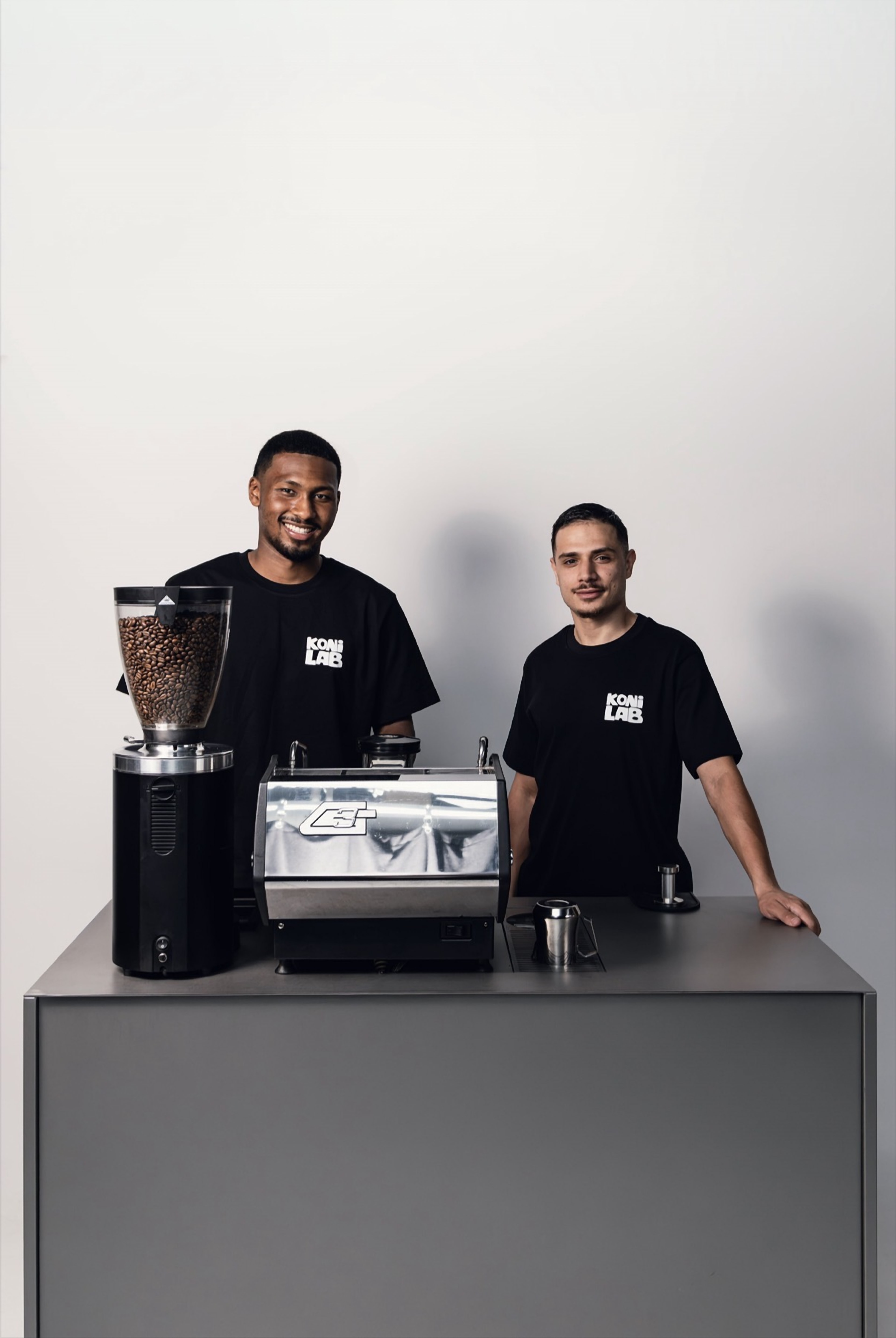 L'équipe KONI LAB et son bar mobile full inox